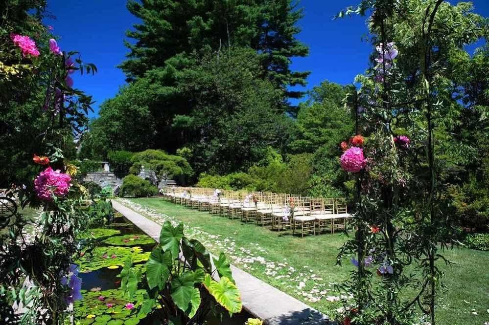 The Castle At Skylands Manor Bed & Breakfast Ringwood Exterior photo