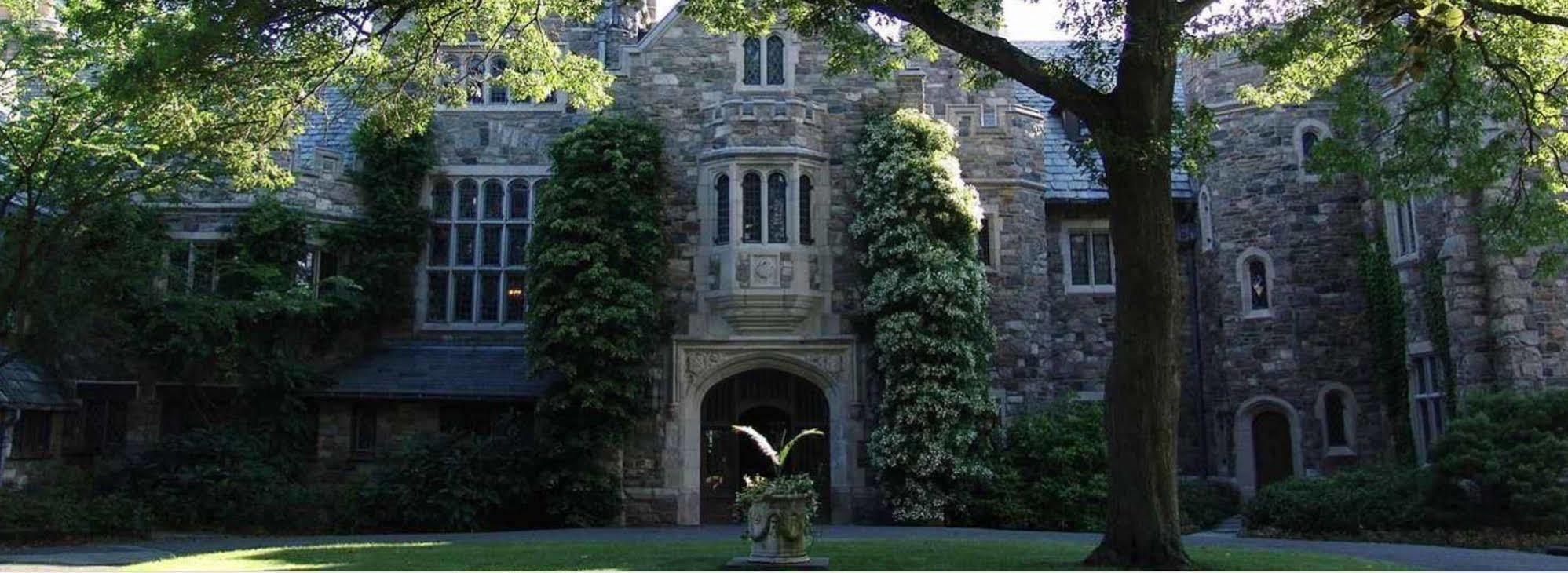 The Castle At Skylands Manor Bed & Breakfast Ringwood Exterior photo